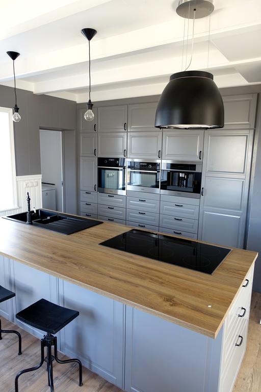 Ytri Vik Cottage with a Hot Tub and Sauna