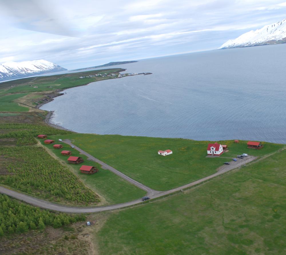 Ytri Vik Cottage with a Hot Tub and Sauna