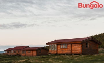 Bakki Cottage With Hot Tub in North Iceland