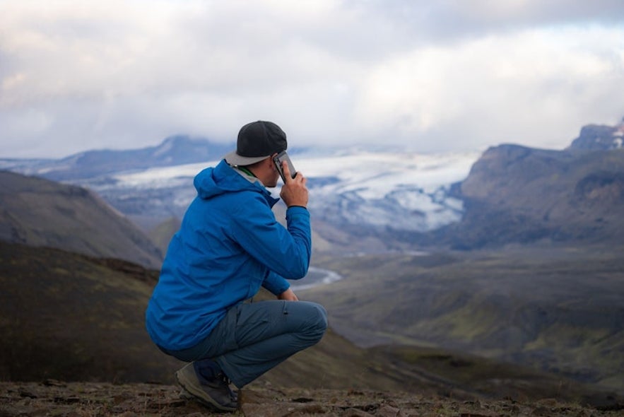 It's easy to get a local SIM card at Vodafone to use your phone in Iceland