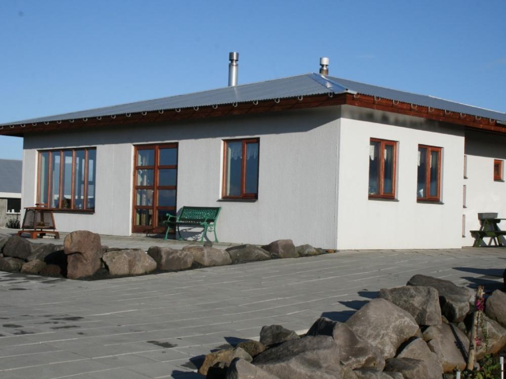 Peaceful Villa Near the Blue Lagoon