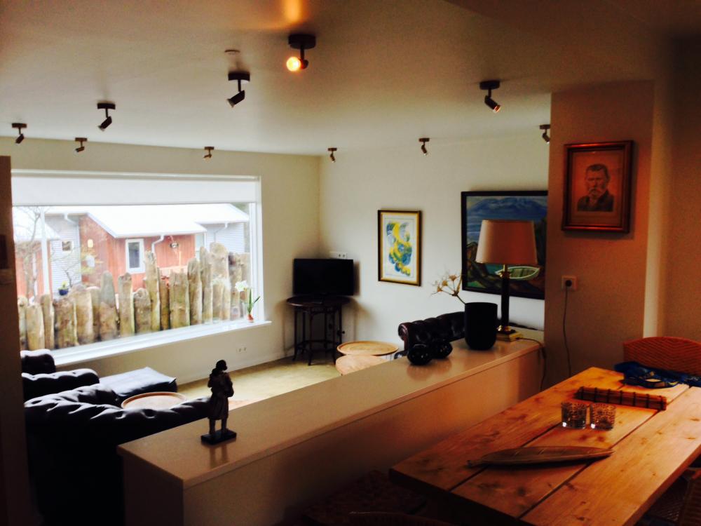 Villa Hveragerdi With Hot Tub