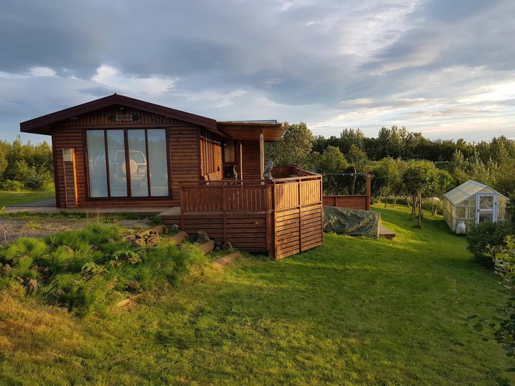 Bjork: Beautiful Cottage With Large Terrace