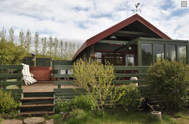 Flankasta&eth;ir Cottage In Borgarfj&ouml;r&eth;ur With Hot Tub