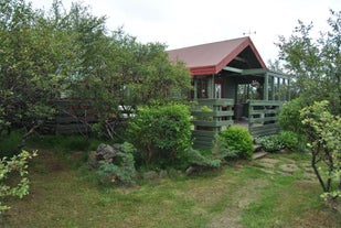 Flankasta&eth;ir Cottage In Borgarfj&ouml;r&eth;ur With Hot Tub