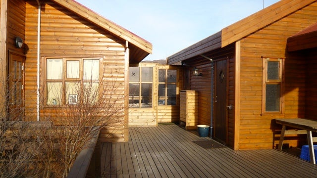 Voerdubrunir Cottage Near Reykjav&iacute;k With Hot Tub