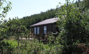 고투젤 코티지 위드 핫 텁 | Gotusel Cottage With Hot Tub