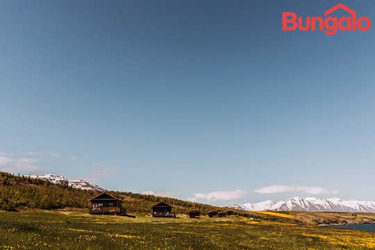Sel Cottage Near Dav&iacute;k With Hot Tub And Coal BBQ