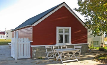 Old Farmhouse of Vegamót, Dalvík with an Outdoor Hot Tub