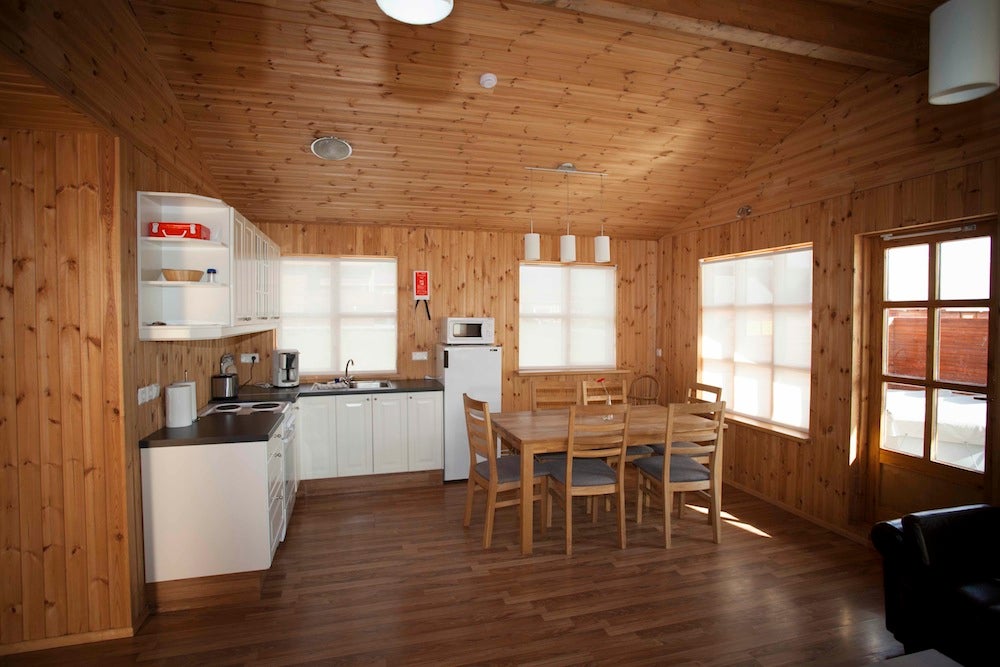 Gladheimar 24：带热水浴缸的小屋 | Gladheimar 24: Cottage With Hot Tub