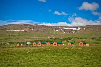 冰岛北部山谷景观 Hvammstangi 小屋 3 号 | Hvammstangi Cottage 3 with Valley Views in North Iceland