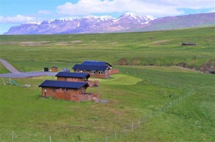 Geirland Cottage With Hot Tub in East Iceland