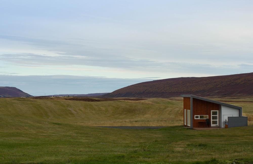 Einishus Cottage No.4 Near H&uacute;sav&iacute;k With Hot Tub