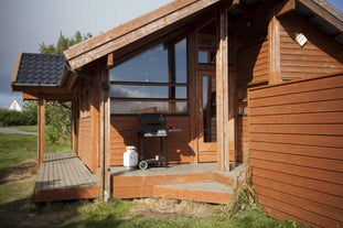 Gla&eth;heimar 7 Near Bl&ouml;ndu&oacute;s With Hot Tub