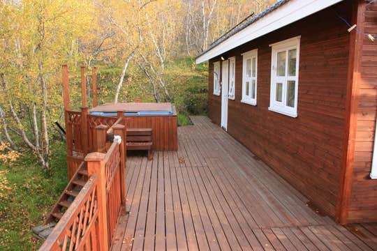 Fönnin Cottage with Outdoor Hot Tub in North Iceland