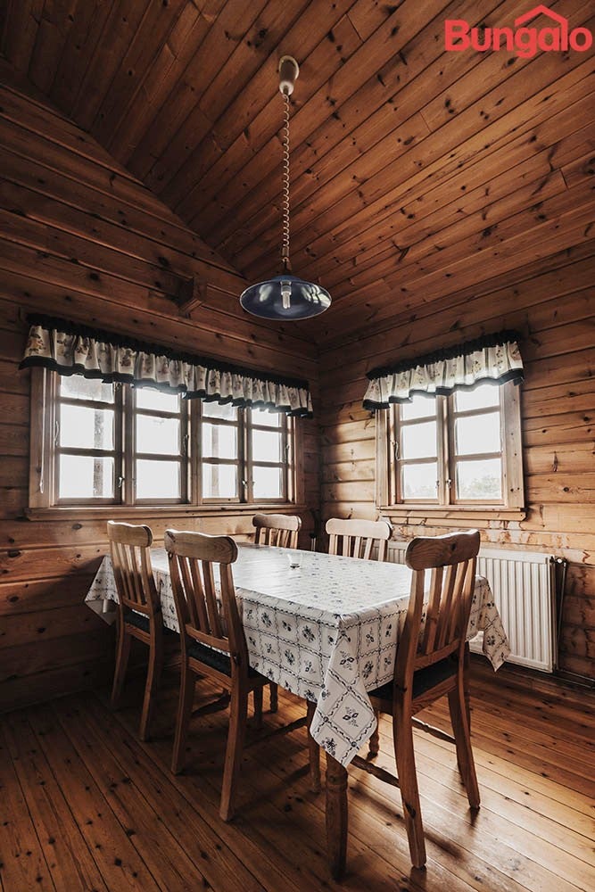 Large Cottage in Nupar with Hot Tub