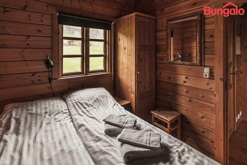 Large Cottage in Nupar with Hot Tub