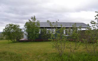 Golden Circle Studio #2 With Shared Outdoor Hot Tub