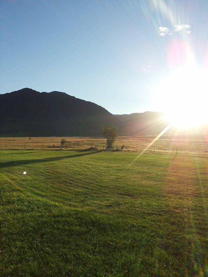 冰岛北部的利特拉-格伦德小屋 | Litla-Grund Cottage in North Iceland