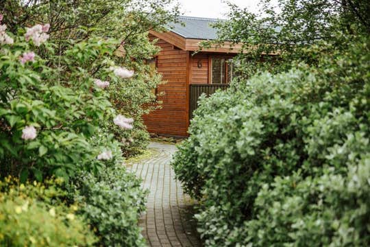 Minniborgir Studio with Outdoor Hot Tub Near Selfoss