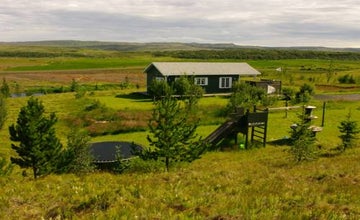Golden Circle Cottage #1 With Outdoor Hot Tub in South Iceland