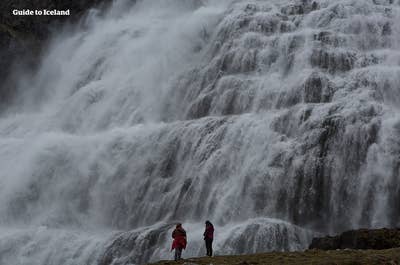 Dynjandi is een van de populairste watervallen in IJsland en ligt in de afgelegen Westfjorden.