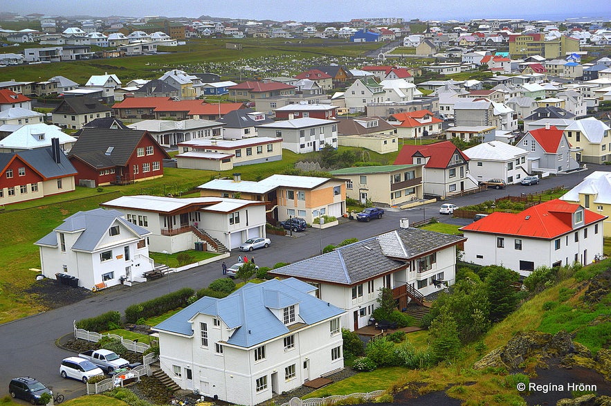 A modern-day Viking - the Heroic Deed of the Fisherman Guðlaugur Friðþórsson in the Westman Islands