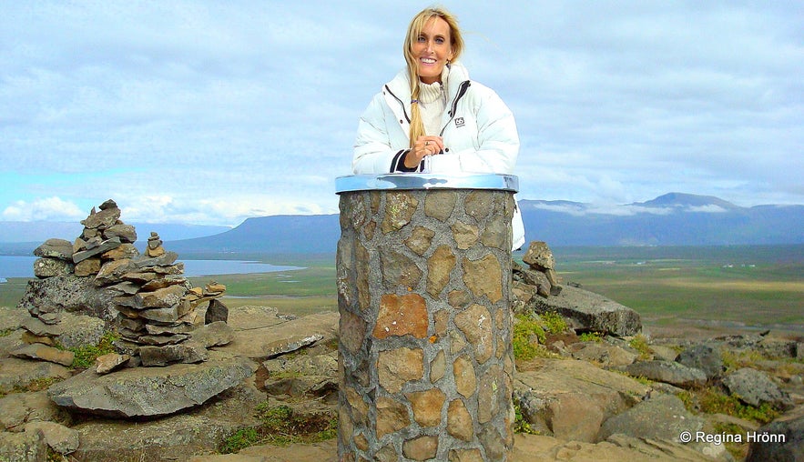 Regína by the view-dial on top of Borgarvirki