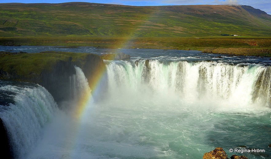 Goðafoss - the Waterfall of the Gods Goðafoss - the Waterfall of the Gods