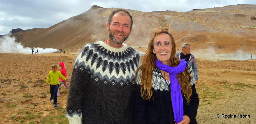 Regína with the guide at Hverarönd 