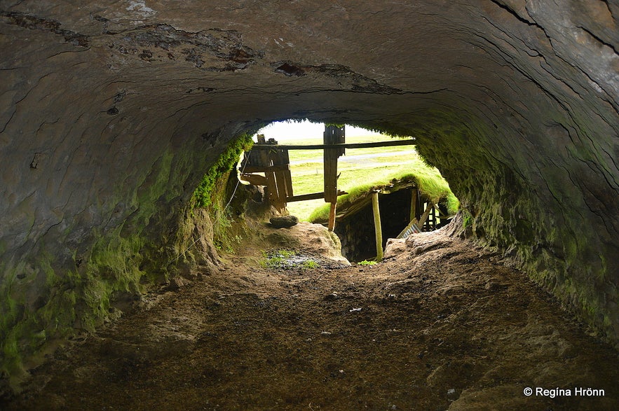 Rútshellir cave in South-Iceland - inside photos