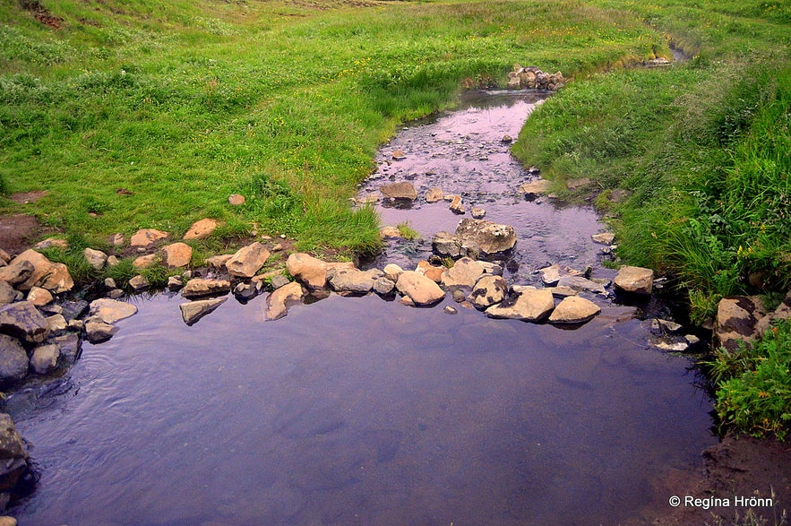 Hrunalaug Natural Hot Pool in South Iceland -