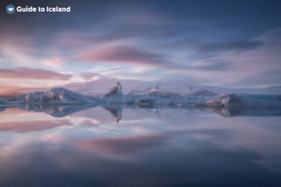 De Jökulsárlón-gletsjerlagune in het Zuidoosten van IJsland.