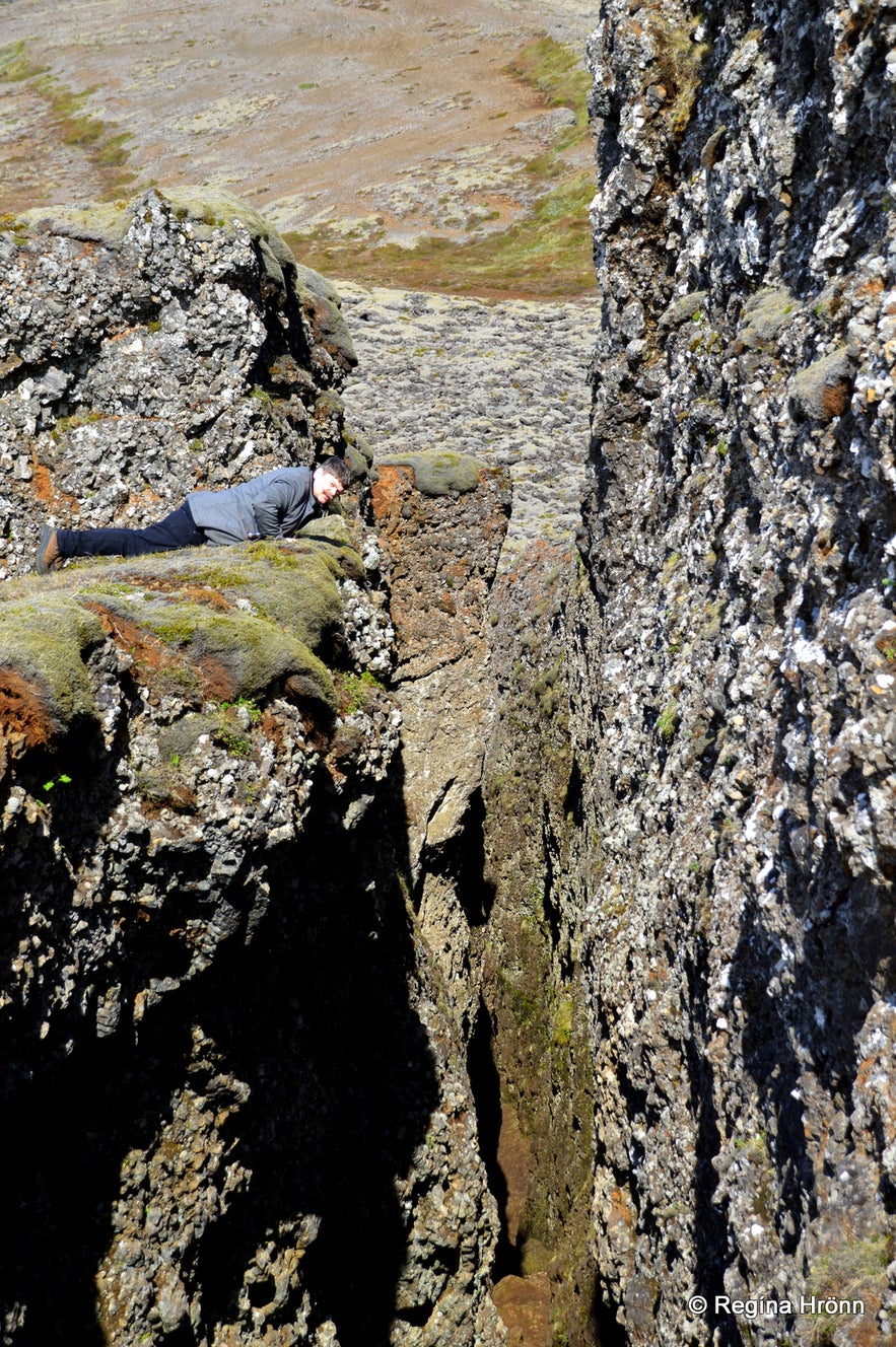 Lambafellsklofi rift in SW-Iceland