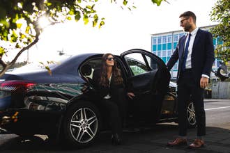 Private Blue Lagoon Roundtrip Transfer in Luxury Vehicle