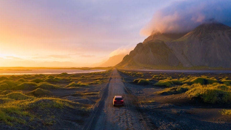 Wenn du in Island Auto fährst, solltest du gut vorbereitet sein