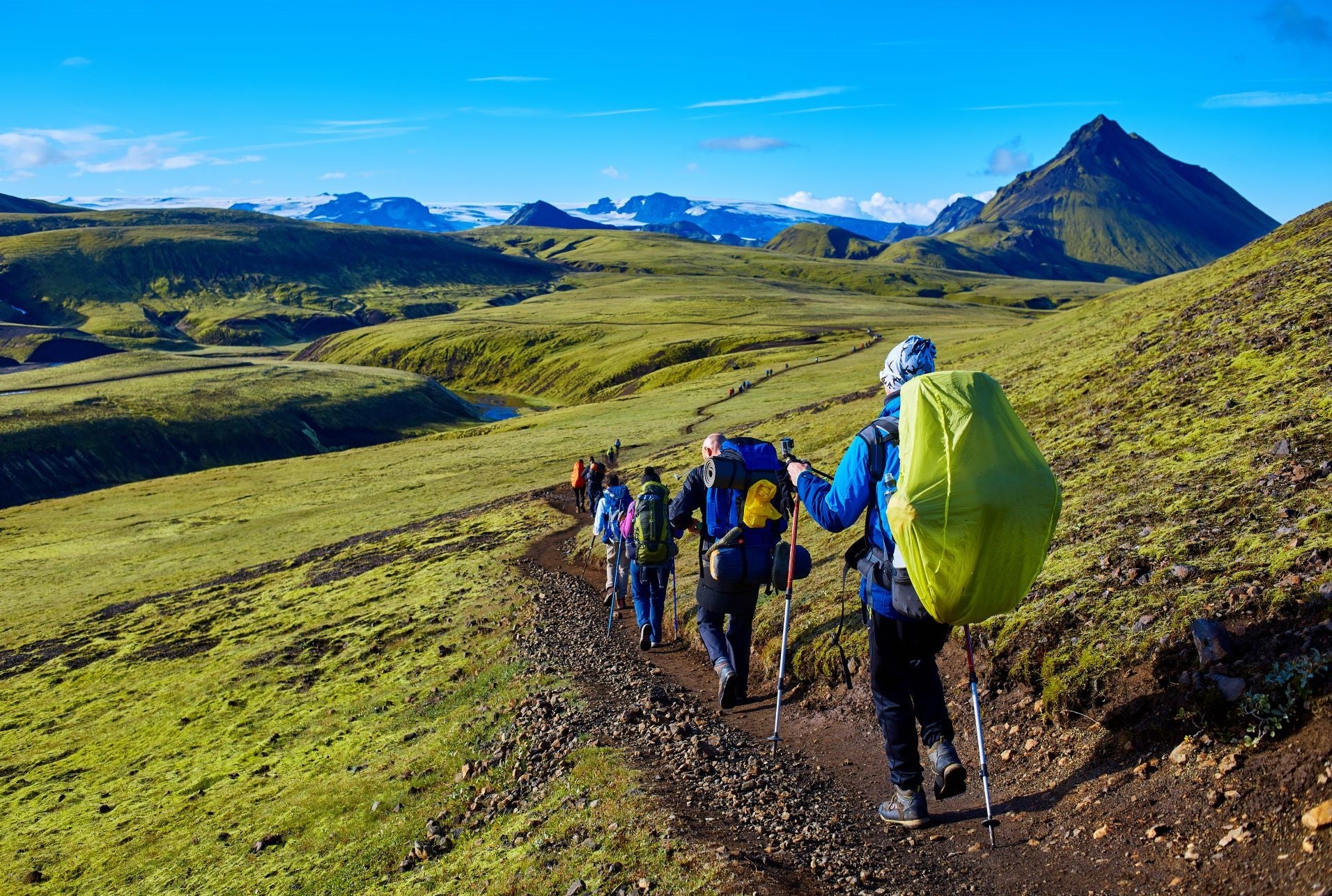 Wandern in Island: Ein kompletter Guide zu den besten Wanderungen und Wegen