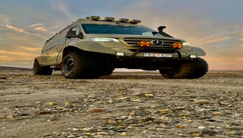 Magical 5-Hour Super Jeep Tour to the Mid-Atlantic Ridge on the Reykjanes Peninsula from Reykjavik