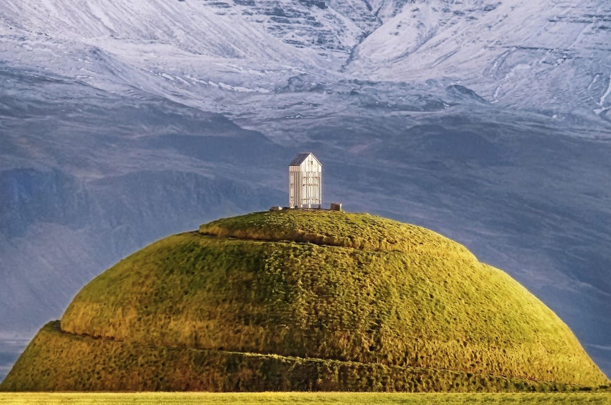 Du kannst das Thufa-Kunstwerk in Reykjavik besteigen