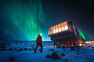 Mesmerizing 3-Hour Northern Lights Private Tour from Reykjavik