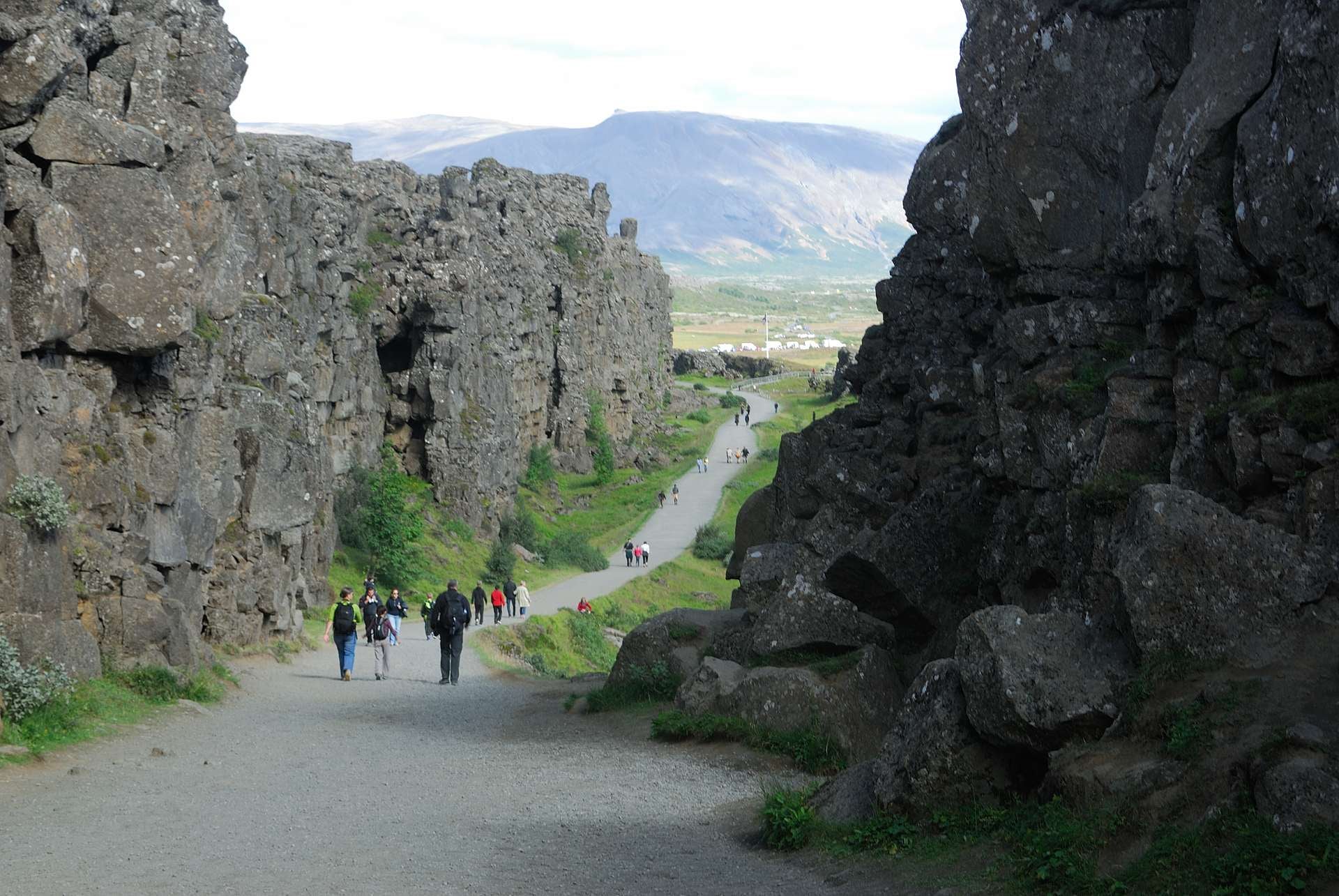 Private Golden Circle Tour with German-Speaking Guide and Transfer from Reykjavik