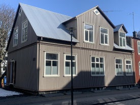 Old Charm Apartments are spread over several buildings.