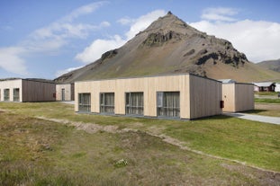 The private cottages at Arnarstapi Center.