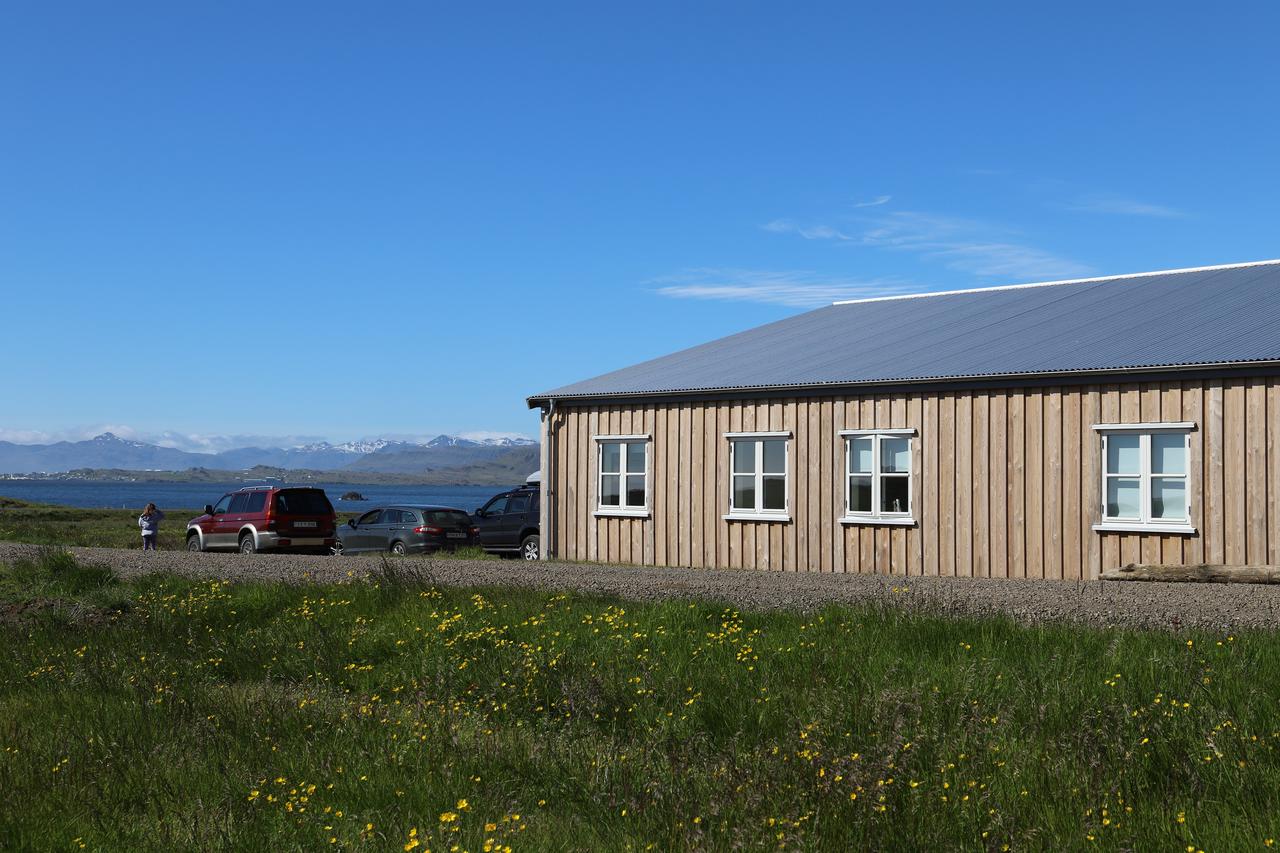 Havari Guesthouse is surrounded by mountains and countryside.
