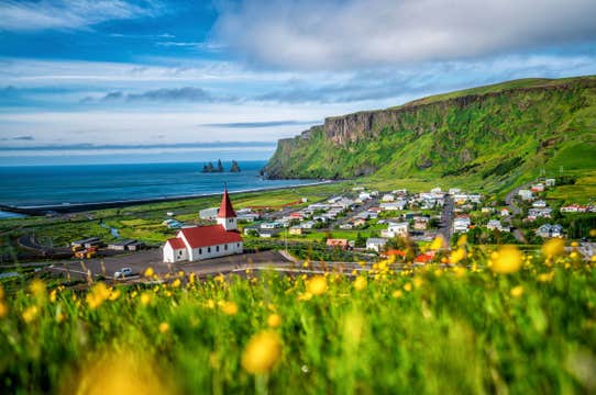 Private South Coast Sightseeing Tour from Reykjavik with Local Expert