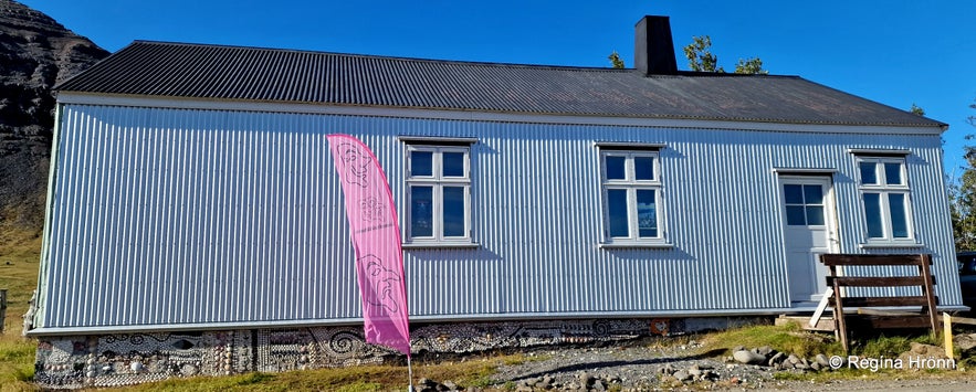 Kómedíuleikhúsið in Haukadalur - the smallest professional Theatre in Iceland
