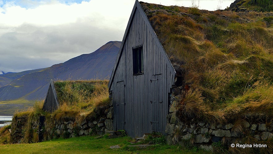 Hlíðartúnshúsin turf outhouses in Borgarnes, West-Iceland Hlíðartúnshúsin turf outhouses in Borgarnes, West-Iceland