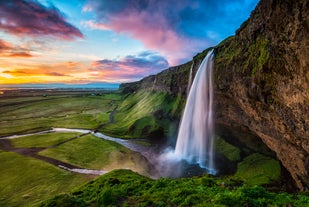 The captivating Seljalandsfoss waterfall.