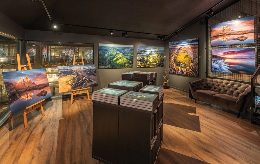 Iurie Fine Art gallery in Reykjavik shows Icelandic nature photos