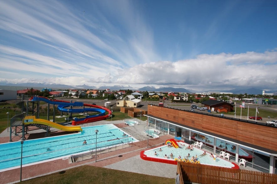 Geothermal swimming pool in Höfn, a favorite spot for relaxation and recreation.